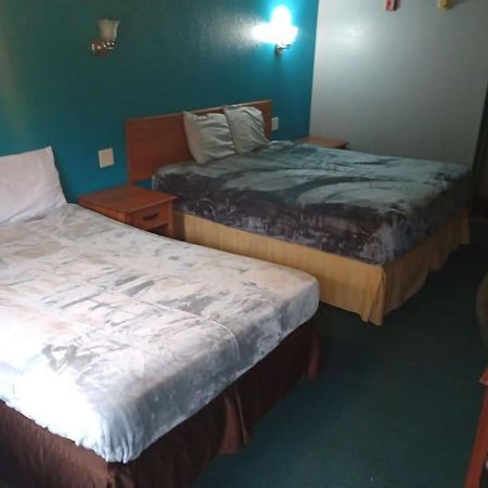 Hotel 2 Double Bed Studio 109 & Hot Tub Livingston Esterno foto